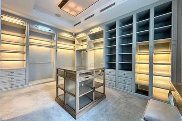 4-STOREY TOWNHOUSE KH VILLA @ SRI HARTAMAS