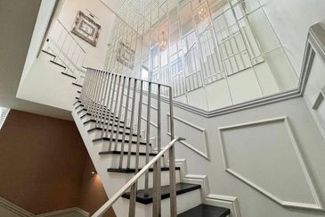 4-STOREY TOWNHOUSE KH VILLA @ SRI HARTAMAS