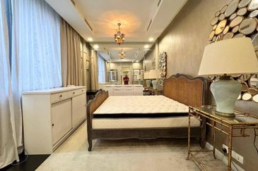 4-STOREY TOWNHOUSE KH VILLA @ SRI HARTAMAS