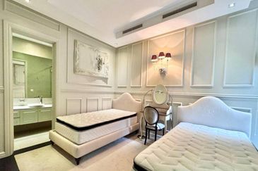 4-STOREY TOWNHOUSE KH VILLA @ SRI HARTAMAS