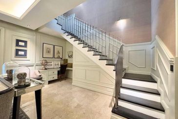 4-STOREY TOWNHOUSE KH VILLA @ SRI HARTAMAS