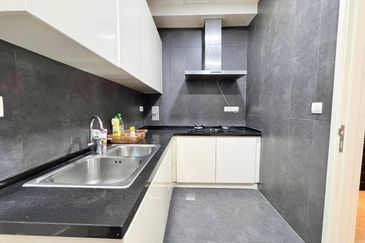 4-STOREY TOWNHOUSE KH VILLA @ SRI HARTAMAS