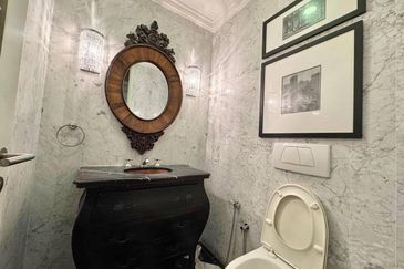 4-STOREY TOWNHOUSE KH VILLA @ SRI HARTAMAS