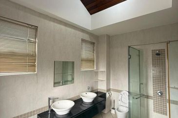 Renovated Freehold 2 Storey Bungalow @ Nusantara Setia Eco Park, Setia Alam