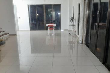 Freehold End Lot 3 Storey Link Terrace Setia Utama Decora Setia Alam