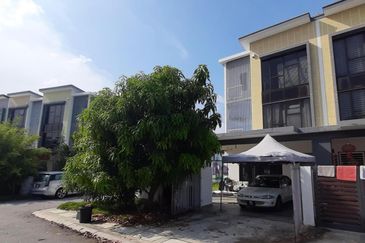 Freehold End Lot 3 Storey Link Terrace Setia Utama Decora Setia Alam