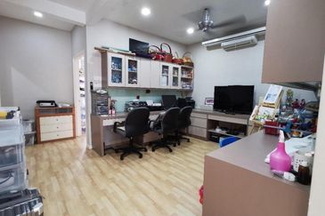 Conner Lot 2 Storey Terraced (Levena) @ Bandar Bukit Raja Klang