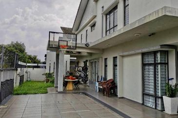 Corner Lot Renovated 2-Storey Linkhouse Facing Open @ Jalan Zapin, Bandar Bukit Raja, Klang