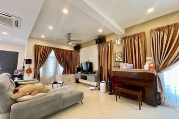 Corner Lot Renovated 2-Storey Linkhouse Facing Open @ Jalan Zapin, Bandar Bukit Raja, Klang