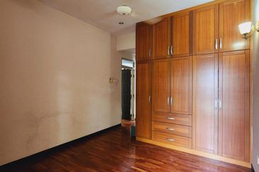 Double Storey Linked House, Jalan Birai @ Bukit Jelutong, Shah Alam