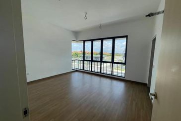 Corner Lot 2-Storey Link House, Jalan Ulek Mayang, Bandar Bukit Raja, Klang, Selangor