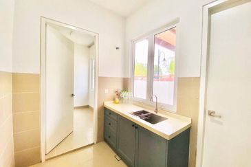 Renovated 2.5-Storey Hyperlink House, Duta Villa @ Presint 14, Putrajaya