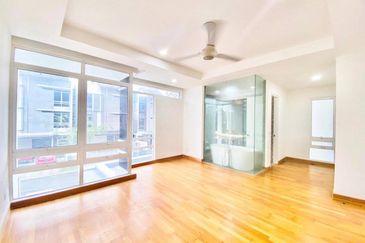 Renovated 2.5-Storey Hyperlink House, Duta Villa @ Presint 14, Putrajaya