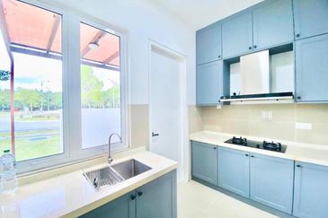 Renovated 2.5-Storey Hyperlink House, Duta Villa @ Presint 14, Putrajaya