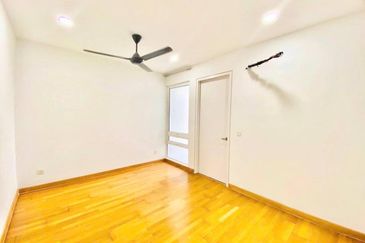 Renovated 2.5-Storey Hyperlink House, Duta Villa @ Presint 14, Putrajaya