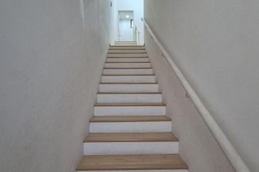 Renovated 22x75 Two Storey Terrace (Avani) @ Jalan Rodat Bandar Bukit Raja Klang