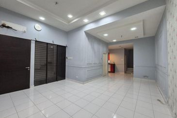Renovated 22x75 Two Storey Terrace (Avani) @ Jalan Rodat Bandar Bukit Raja Klang
