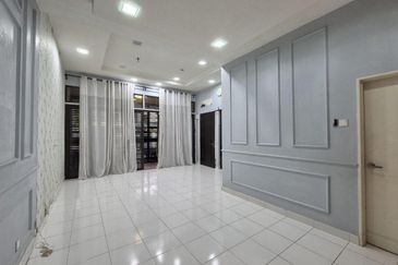 Renovated 22x75 Two Storey Terrace (Avani) @ Jalan Rodat Bandar Bukit Raja Klang