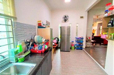 End Lot Double Storey Terrace Kelana Idaman, Petaling Jaya (Near LRT Ara Damansara)