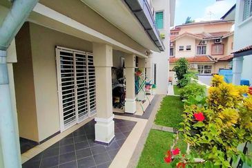 End Lot Double Storey Terrace Kelana Idaman, Petaling Jaya (Near LRT Ara Damansara)