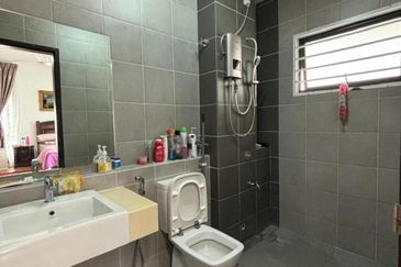 Renovated Double Storey Corner Lot @ Bandar Bukit Raja Klang