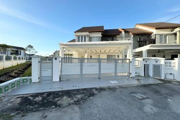 Double Storey Semi-D @ Nusa Suria Bandar Puncak Alam Selangor  