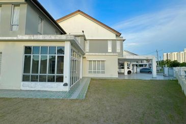 Double Storey Semi-D @ Nusa Suria Bandar Puncak Alam Selangor  