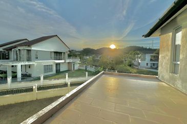 Double Storey Semi-D @ Nusa Suria Bandar Puncak Alam Selangor  