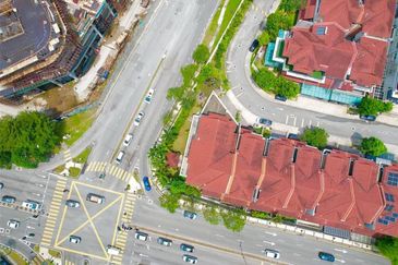 Duta Tropika 3-Storey Bungalow @ Solaris Dutamas, Kuala Lumpur