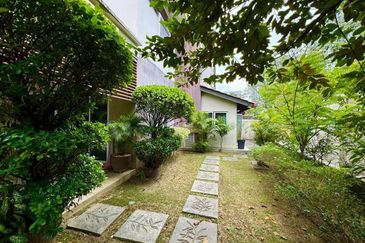 Duta Tropika 3-Storey Bungalow @ Solaris Dutamas, Kuala Lumpur