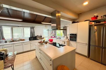 Duta Tropika 3-Storey Bungalow @ Solaris Dutamas, Kuala Lumpur