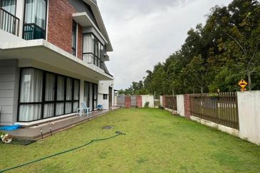 Double Storey Corner Lot @ Elmina West, U16, Shah Alam