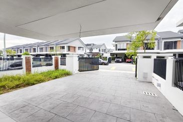 Elmina Green Three @ City of Elmina