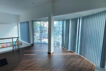 Factory Warehouse Showroom @ Glenmarie, Shah Alam