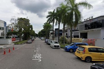 Factory Warehouse Showroom @ Glenmarie, Shah Alam