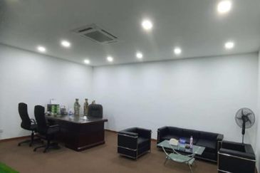 Factory Warehouse Showroom @ Glenmarie, Shah Alam