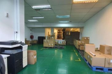 Factory Warehouse Showroom @ Glenmarie, Shah Alam