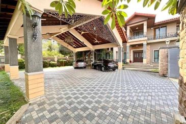 Freehold 2 Storey Bungalow with Huge Parking @ Ara Damansara, Petaling Jaya