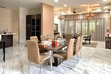 Freehold 2 Storey Bungalow with Huge Parking @ Ara Damansara, Petaling Jaya