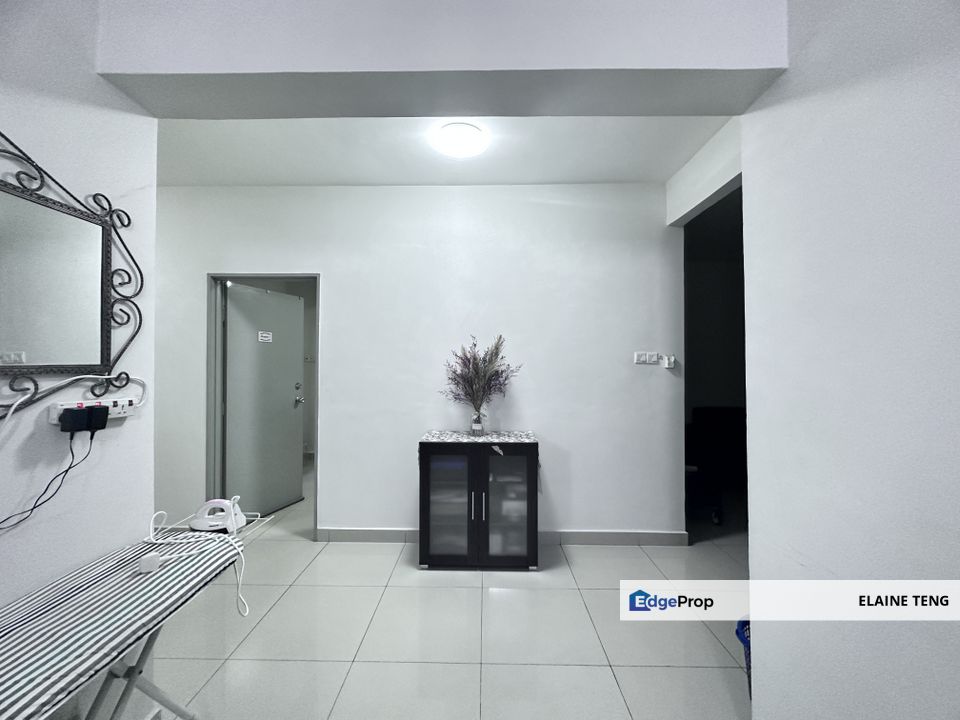 DK Senza Newly Renovated Master Room for Rent, Selangor, Subang Jaya