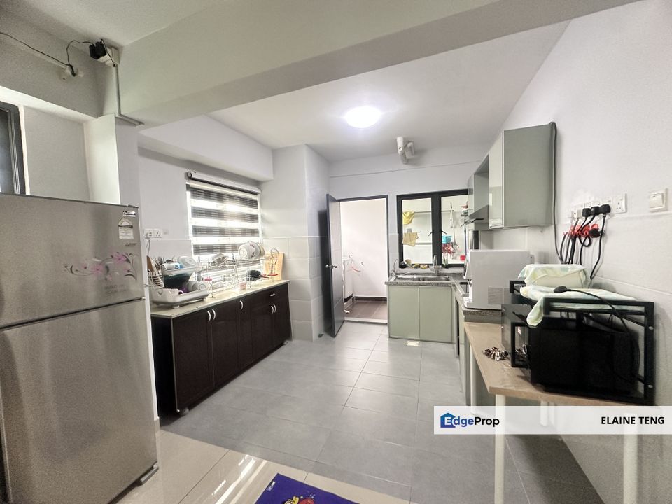 DK Senza Newly Renovated Master Room for Rent, Selangor, Subang Jaya