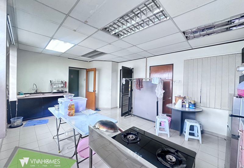 Renovated 3 Storey Link Factory for Sale 