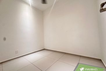 Adria Residence @ Gravit8