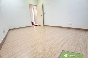 Gravit8 @ Klang South