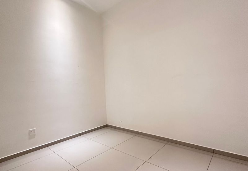 Gravit8 @ Klang South