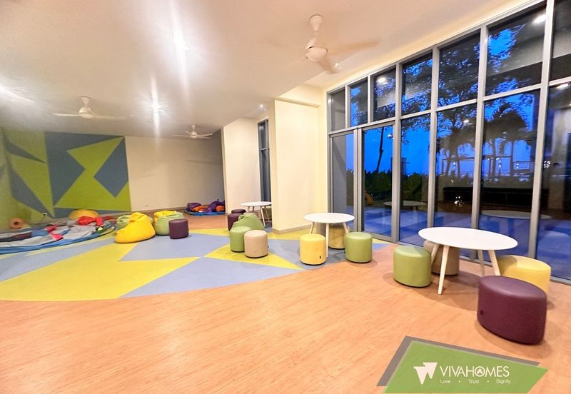 Gravit8 @ Klang South