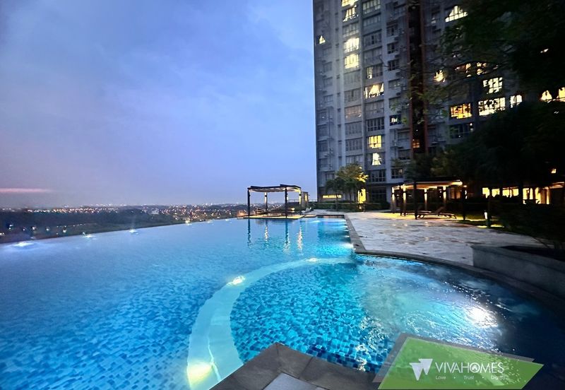 Gravit8 @ Klang South