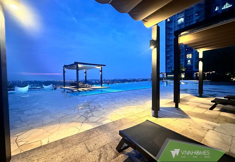 Gravit8 @ Klang South