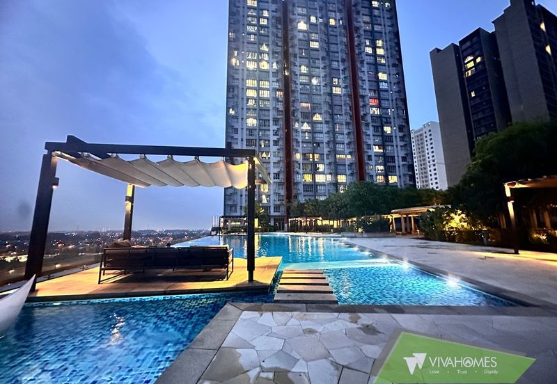 Gravit8 @ Klang South