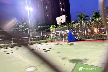 Gravit8 @ Klang South